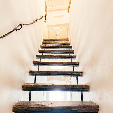 הוילה קרוטונה Residenza Ucci Ali מראה חיצוני תמונה