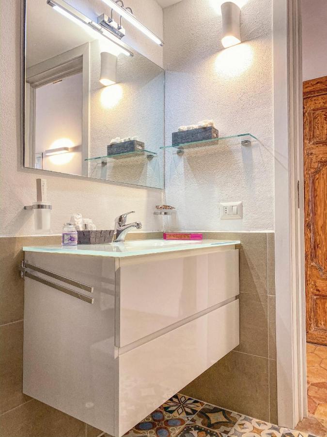 הוילה קרוטונה Residenza Ucci Ali מראה חיצוני תמונה